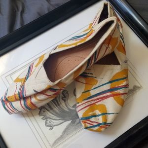 Limited edition Tom's canvas shoes